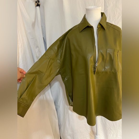 French Connection elegant avocado green leather zip up long sleeves top - Picture 6 of 7